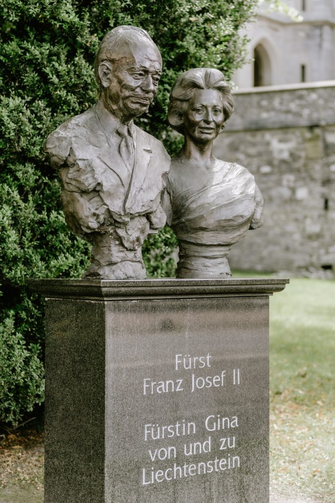 Filmperlen aus Liechtenstein: Es war auf Schloss Vaduz: Fürstin Gina und Fürst Franz Josef II.